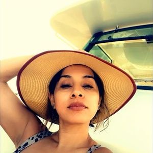 Meet your Posher, Denisse